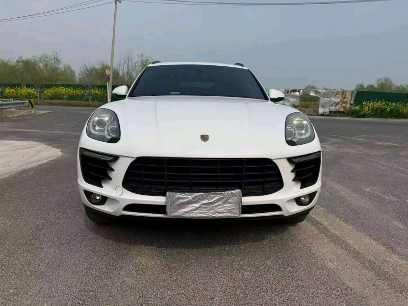 苏州15年保时捷Macan1
