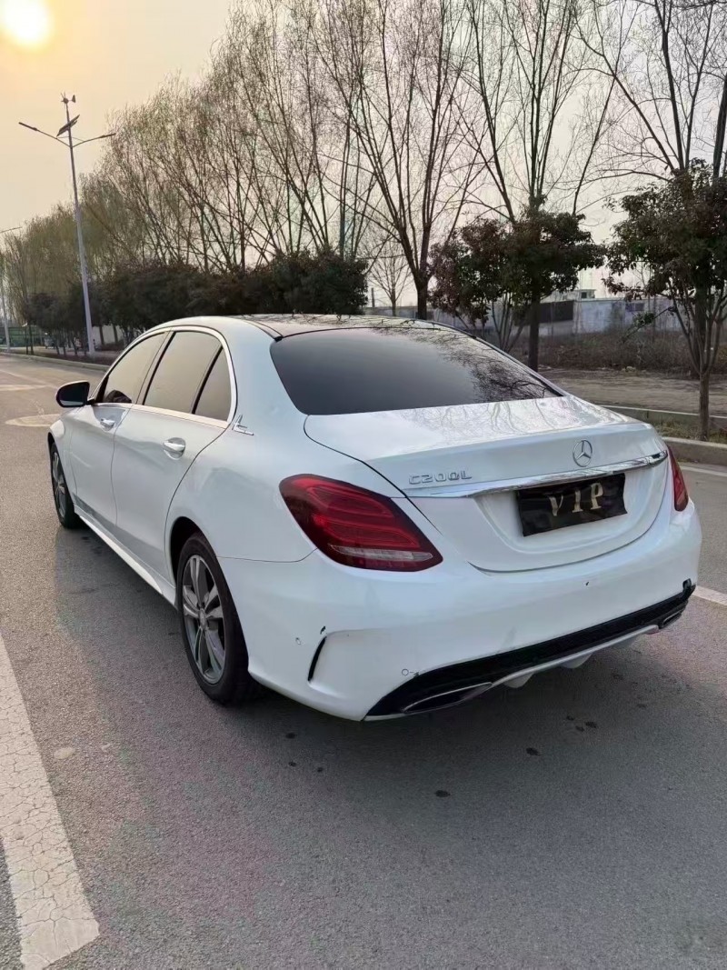 枣庄17年奔驰C8