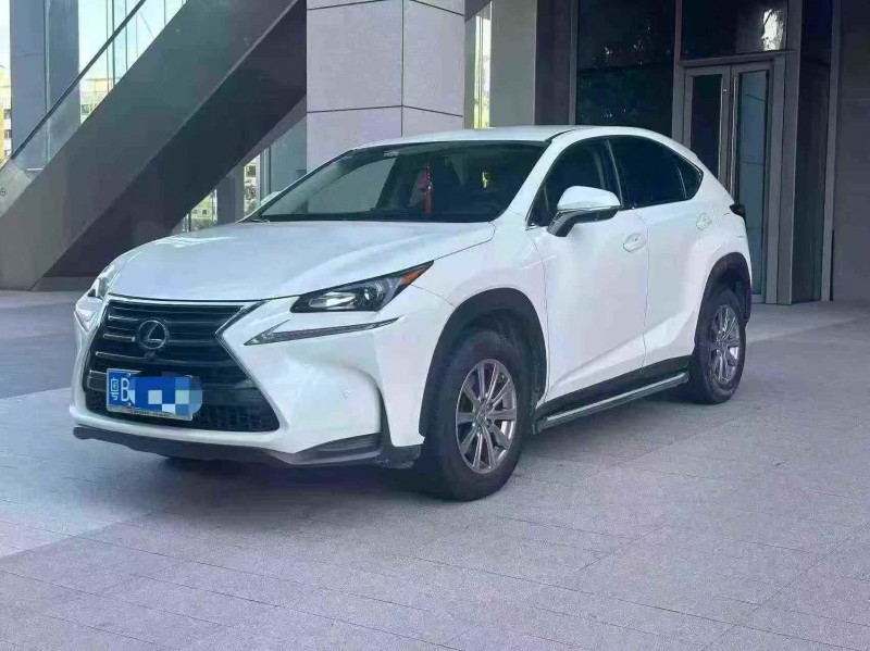 广州17年雷克萨斯NX3