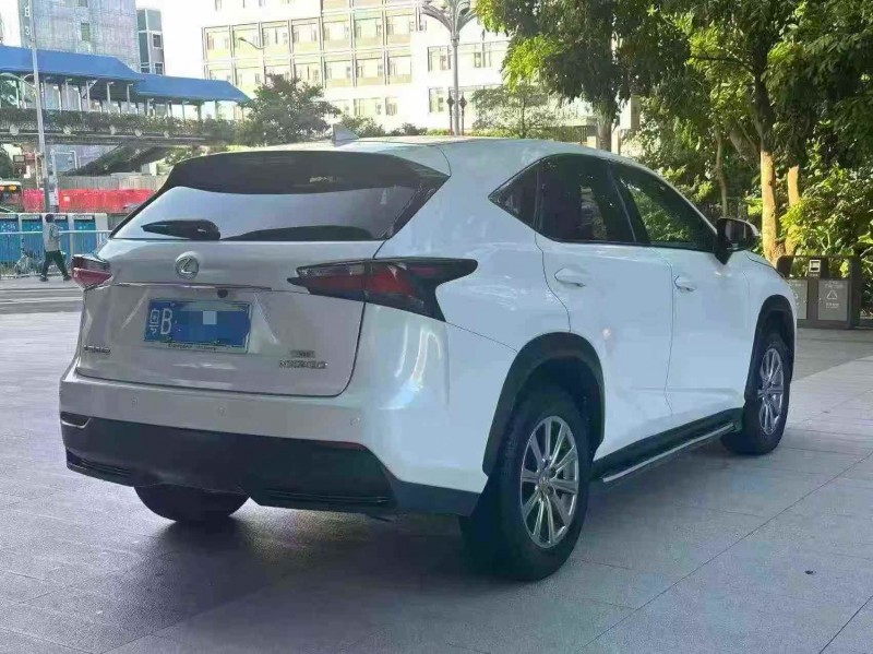 广州17年雷克萨斯NX7