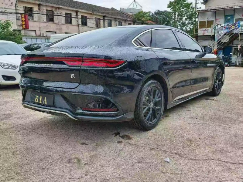 张家界24年比亚迪汉DM7