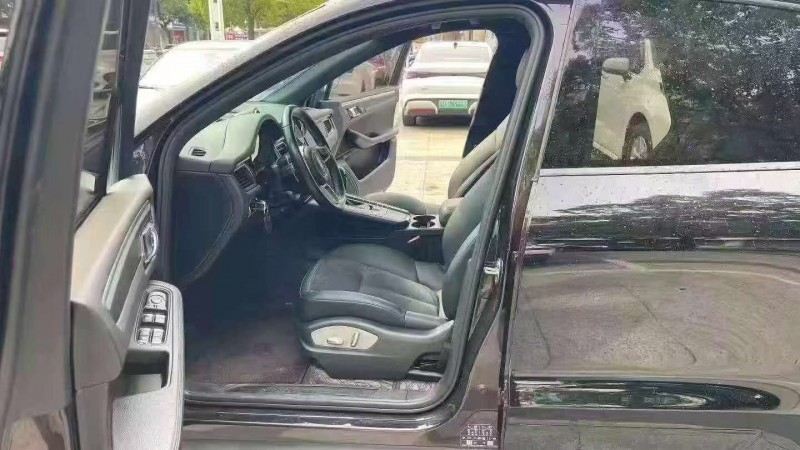 淮安17年保时捷Macan4