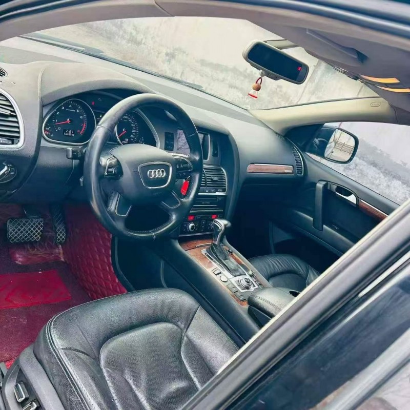 济宁15年奥迪Q73