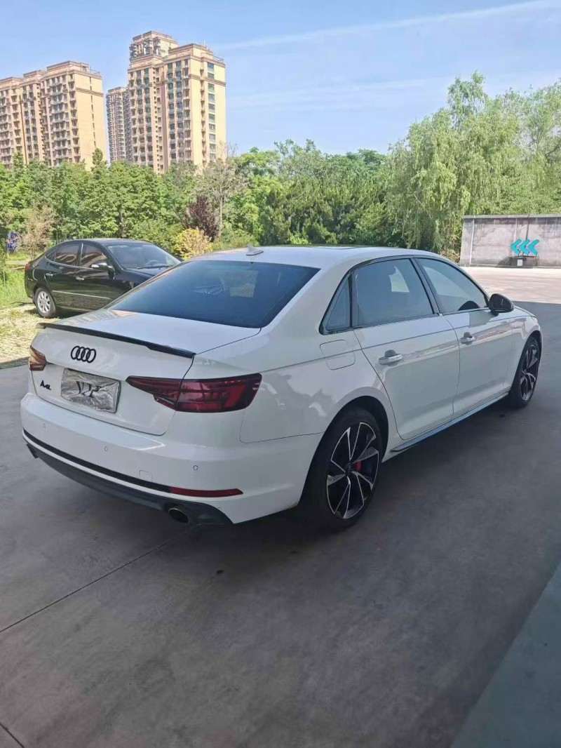 济南18年奥迪A4L8