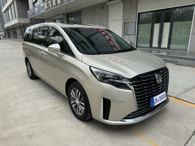 济宁23年别克GL83