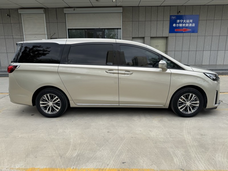 济宁23年别克GL87