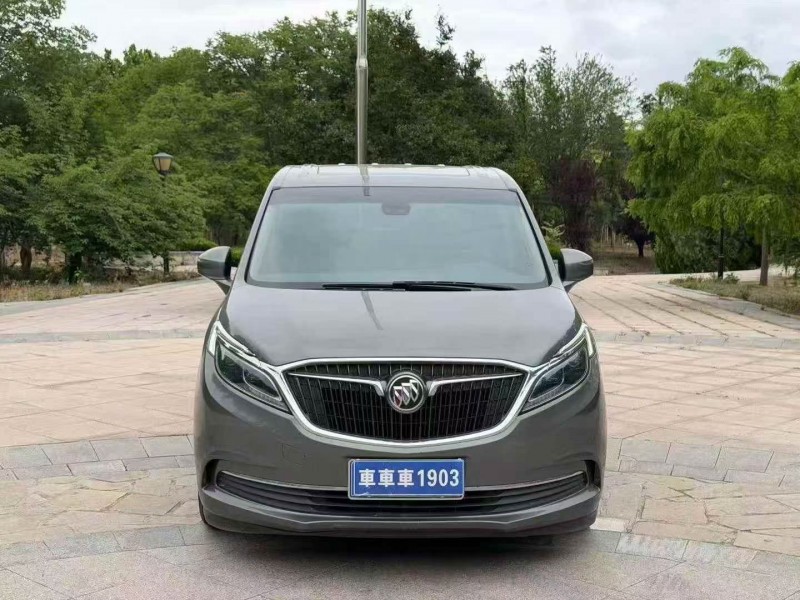 东营19年别克GL81