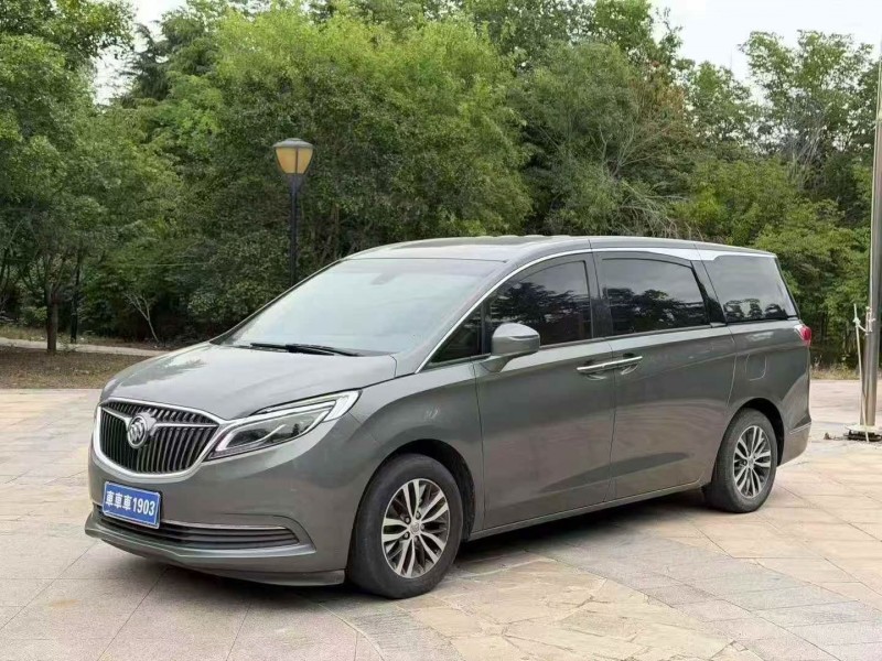 东营19年别克GL82