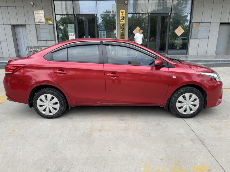济宁17年丰田YARiS L 致享5