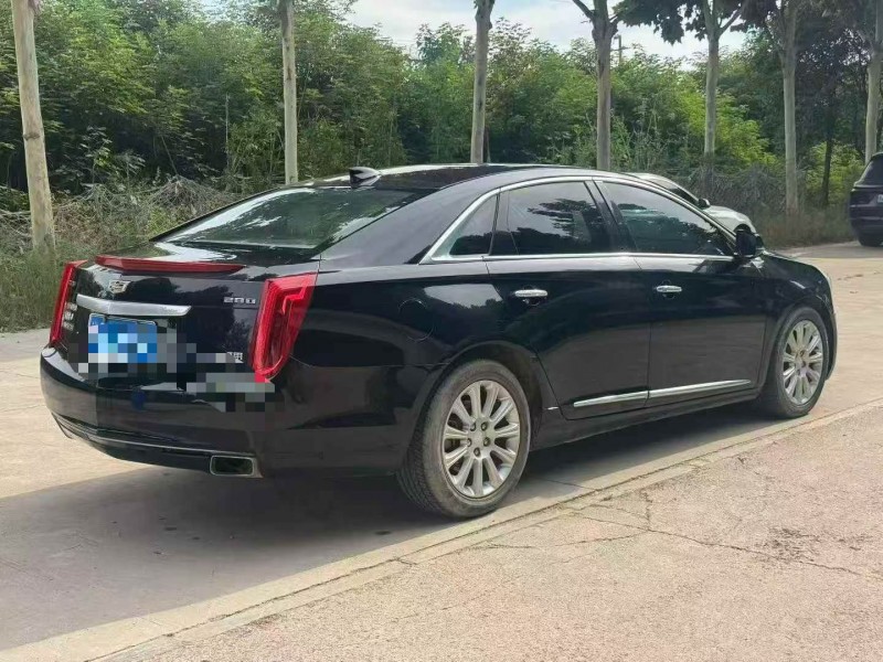 新乡17年凯迪拉克XTS7