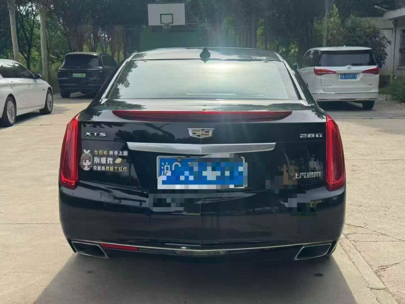 新乡17年凯迪拉克XTS8