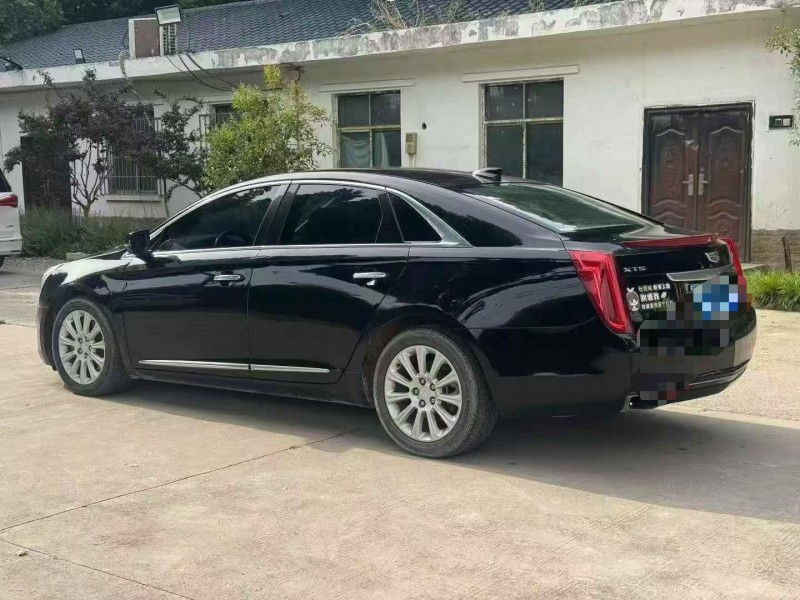 新乡17年凯迪拉克XTS9