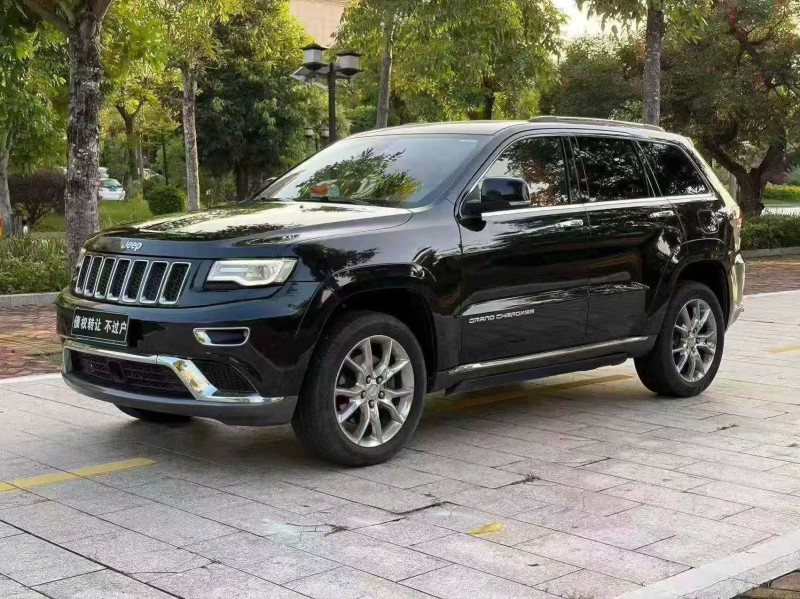 佛山16年Jeep大切诺基3