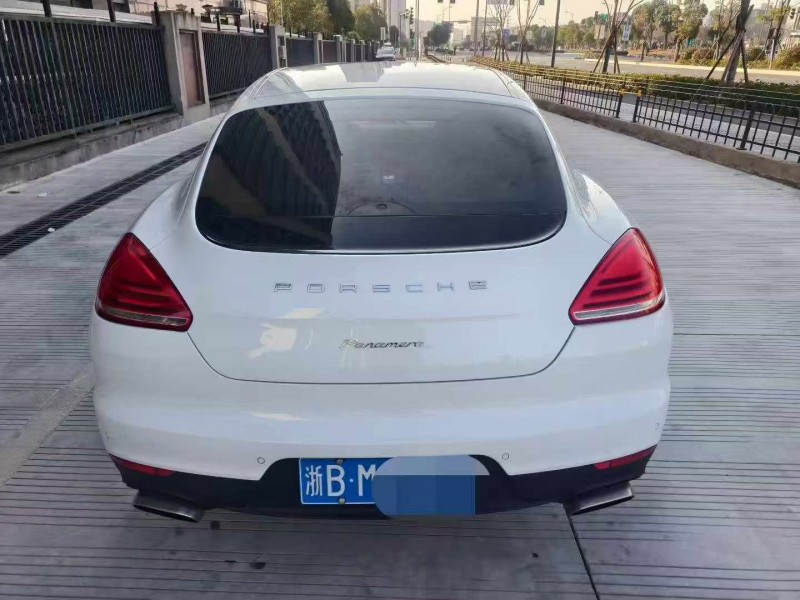 金华15年保时捷帕拉梅拉8