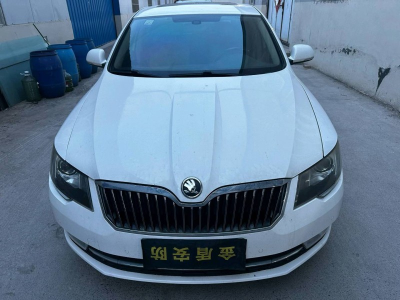 潍坊16年斯柯达速派1