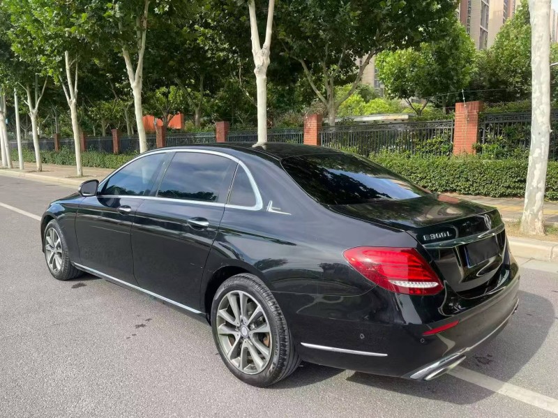郑州17年奔驰E4