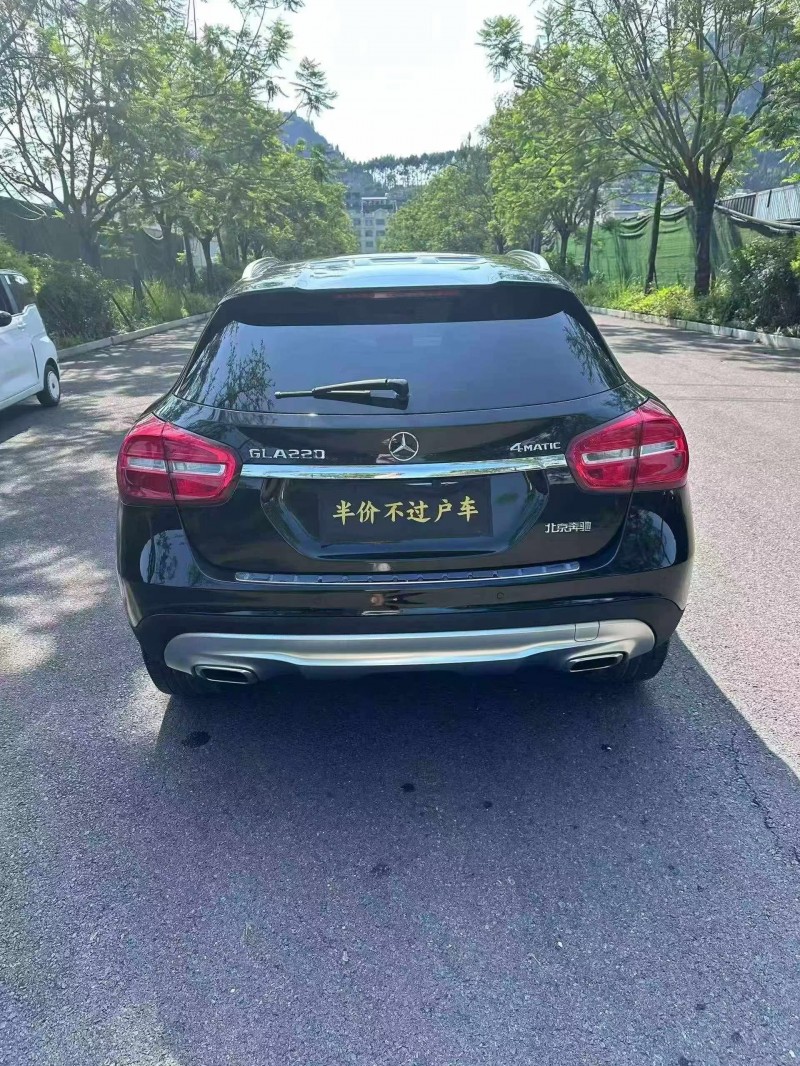 黔西南16年奔驰GLA9