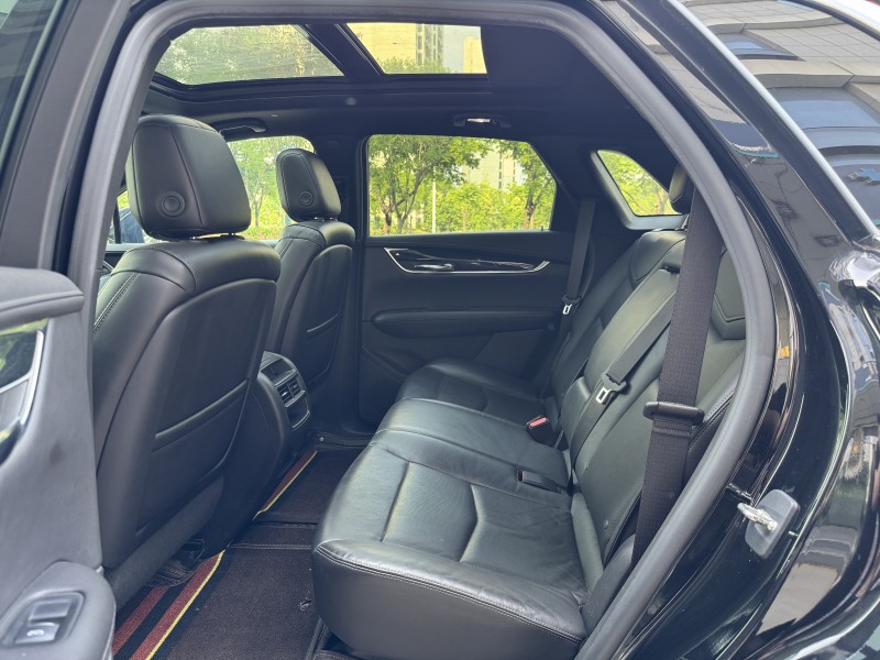 济宁20年凯迪拉克XT54