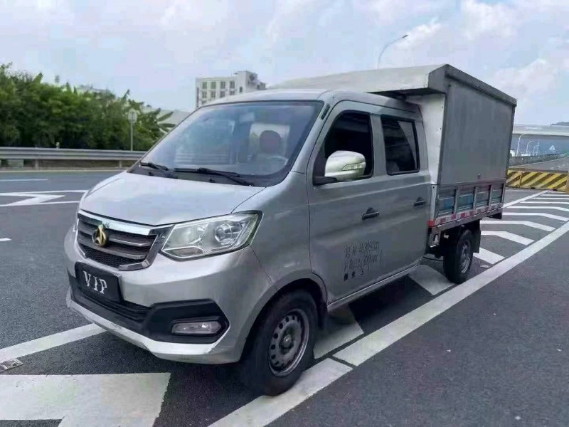 广州20年长安汽车跨越2