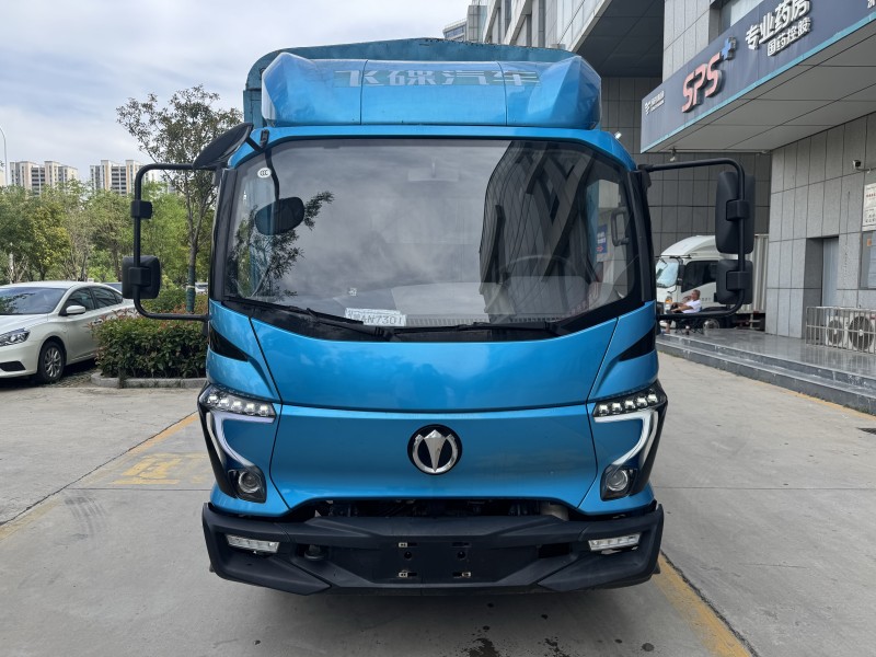 济宁24年飞碟箱货货车1