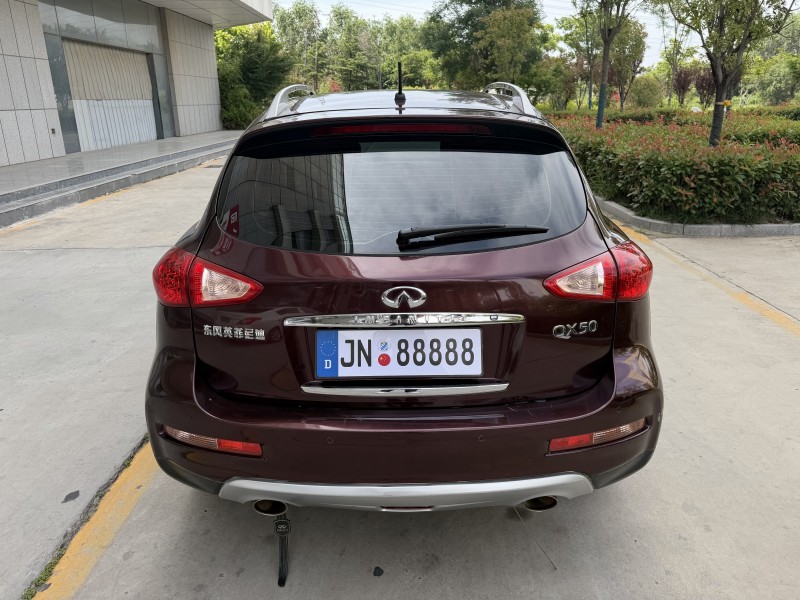 济宁15年英菲尼迪QX508