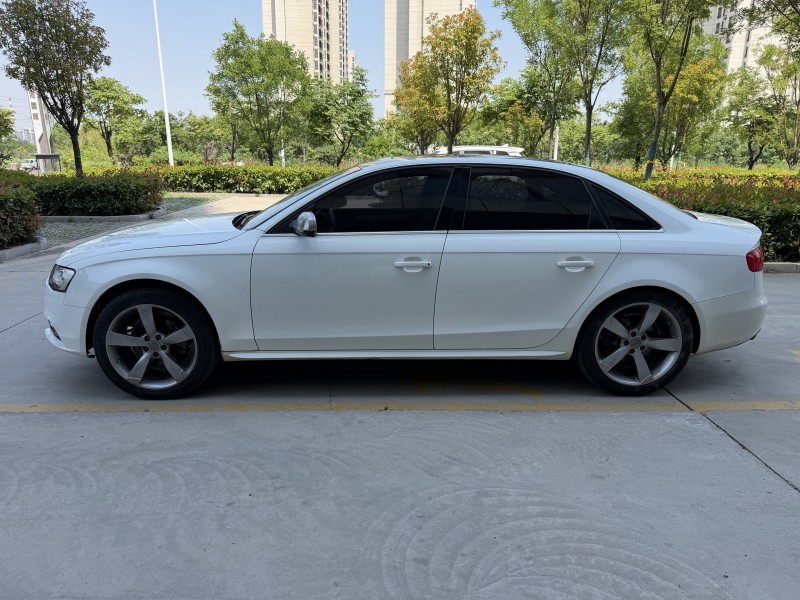 济宁14年奥迪A4L9