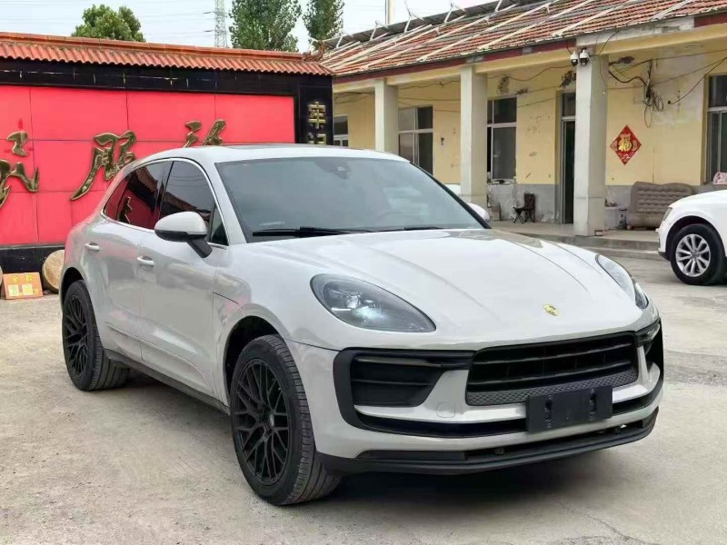 青岛17年保时捷Macan2