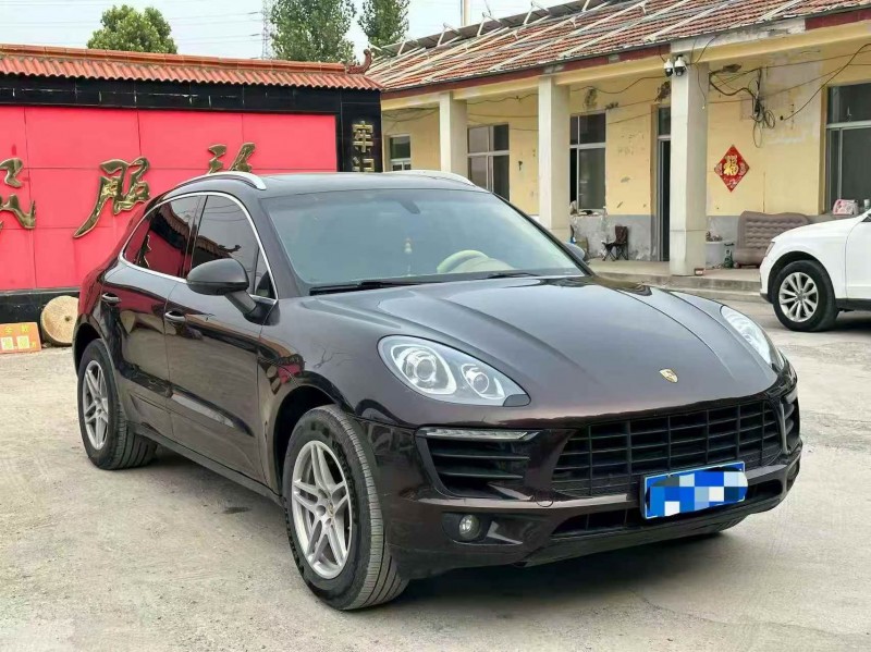 东营16年保时捷Macan2