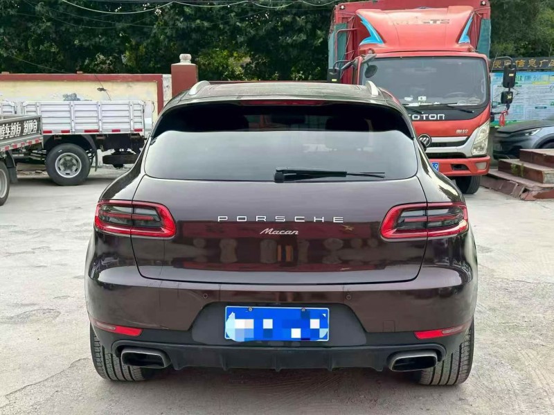 东营16年保时捷Macan8