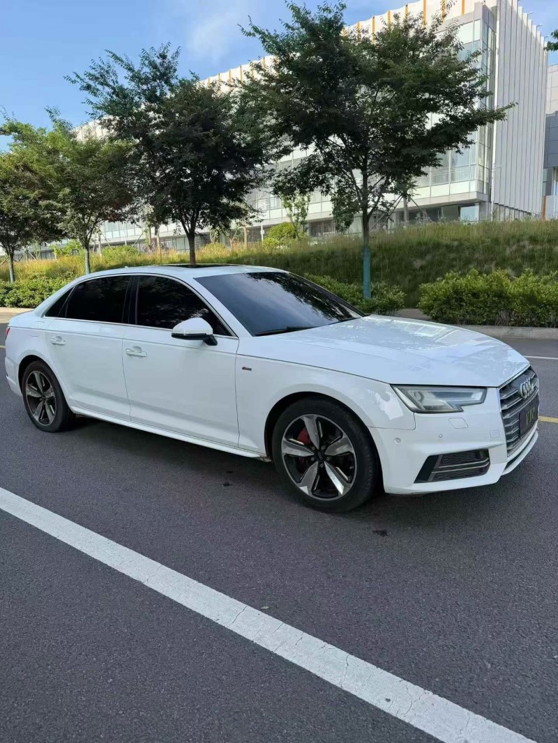 泰安17年奥迪A4L2