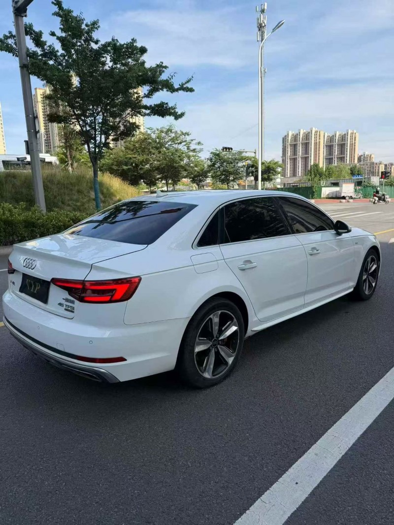 泰安17年奥迪A4L4