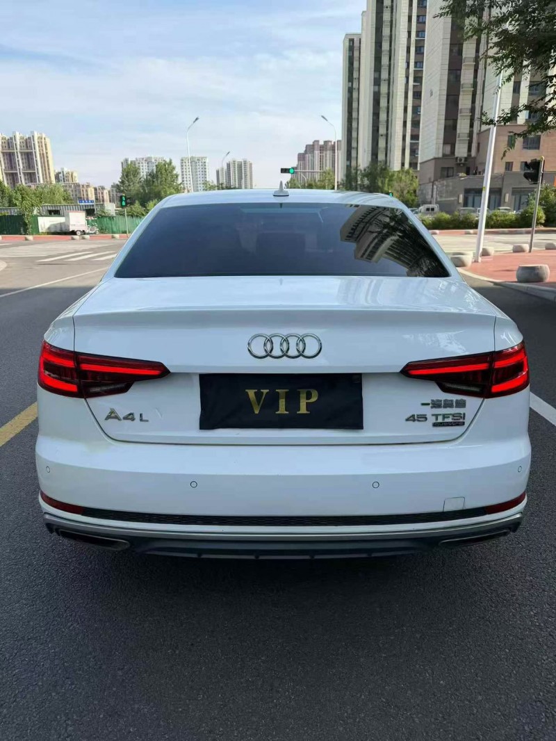 泰安17年奥迪A4L6