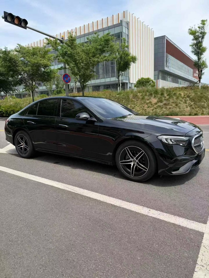 青岛26年奔驰E2