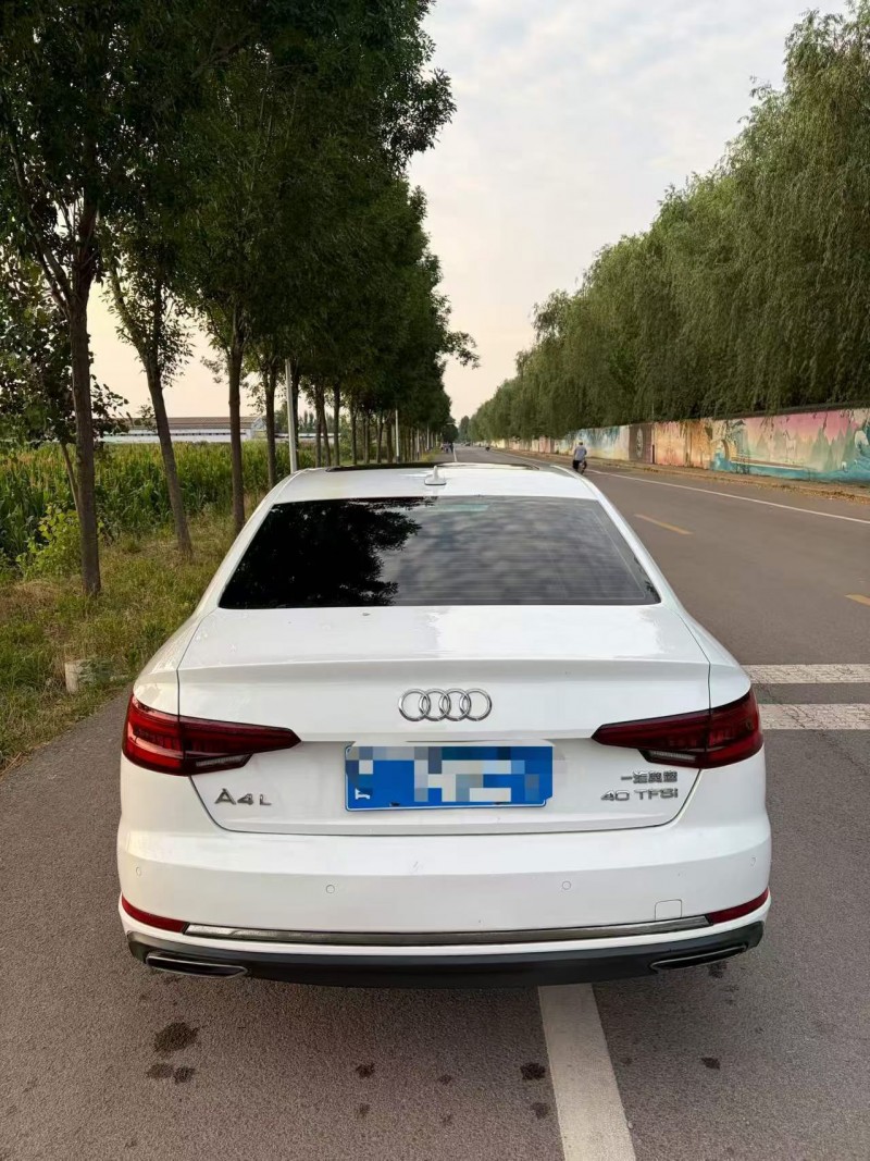 东营19年奥迪A4L4