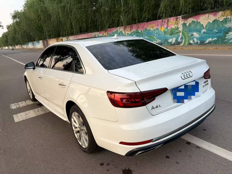 东营19年奥迪A4L5