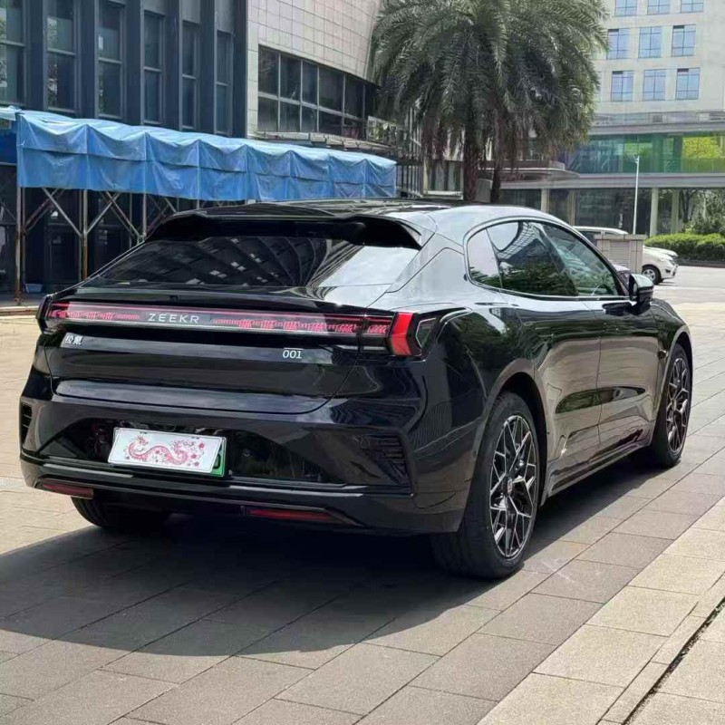 佛山26年极氪汽车0015