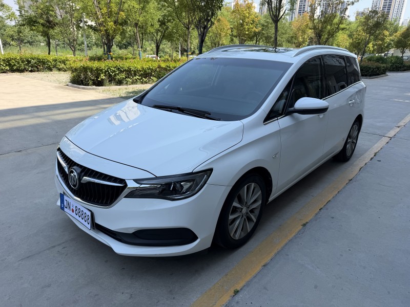 济宁21年别克GL64
