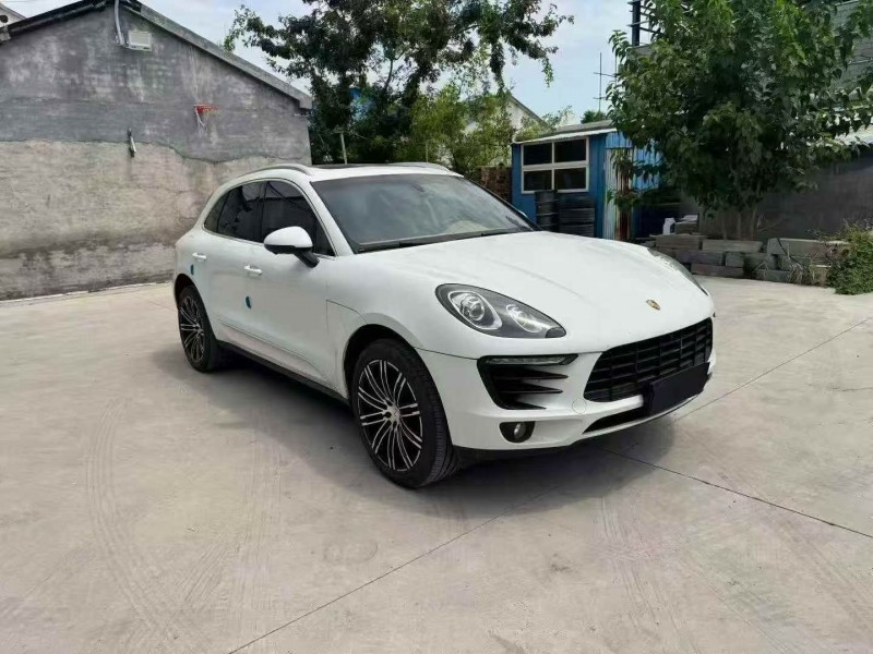 东营15年保时捷Macan3