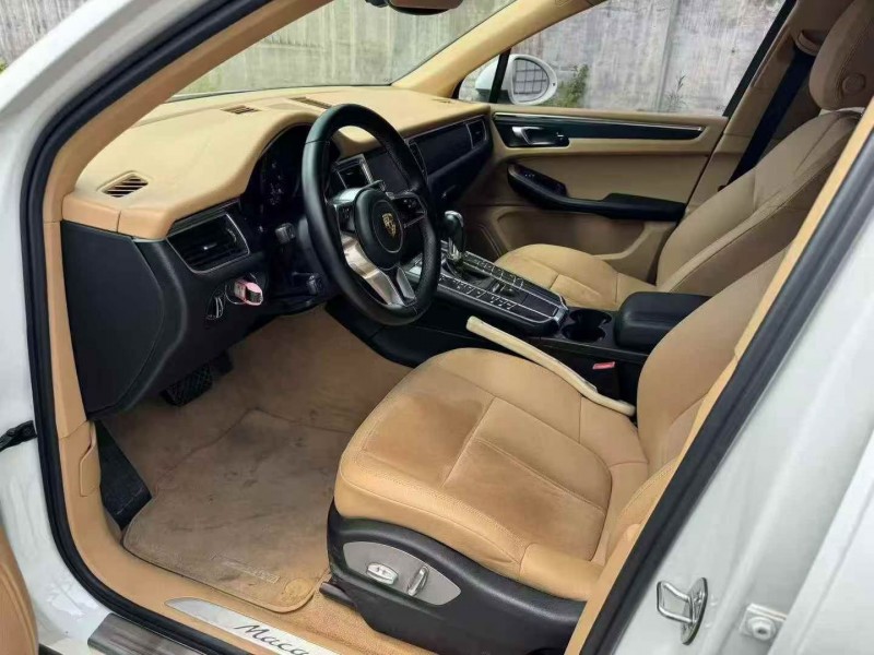 东营15年保时捷Macan4