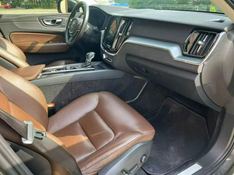 襄阳19年沃尔沃XC607