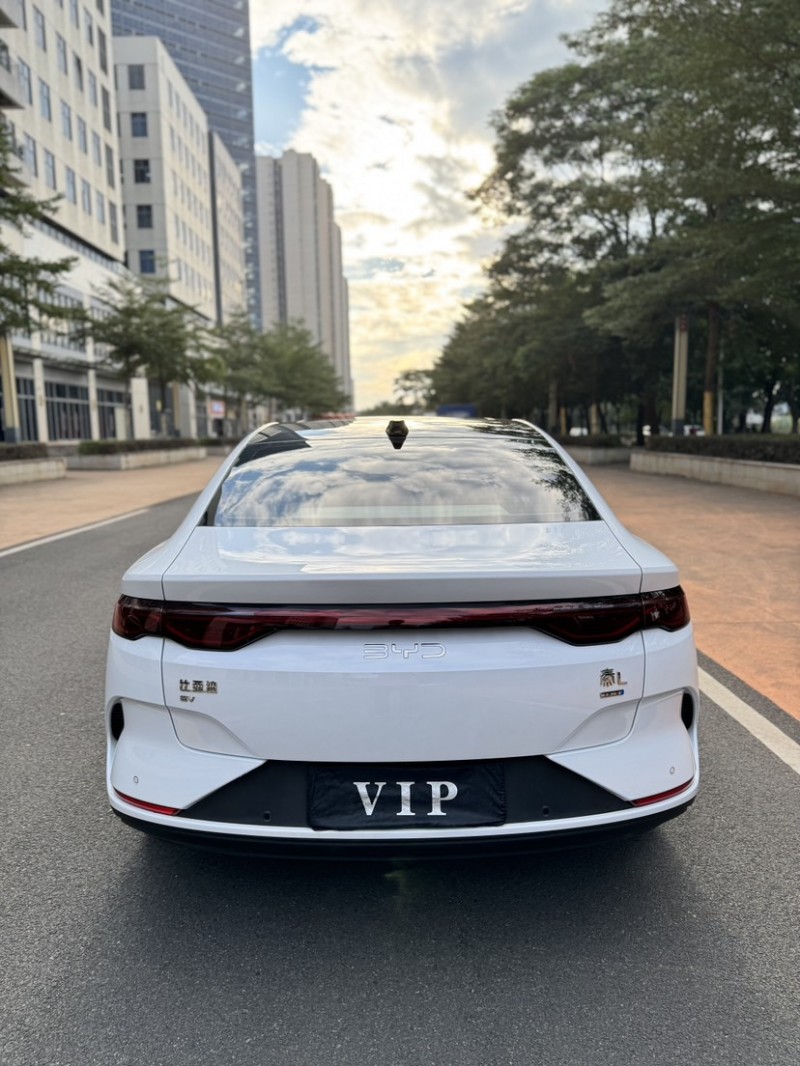东莞25年比亚迪秦6