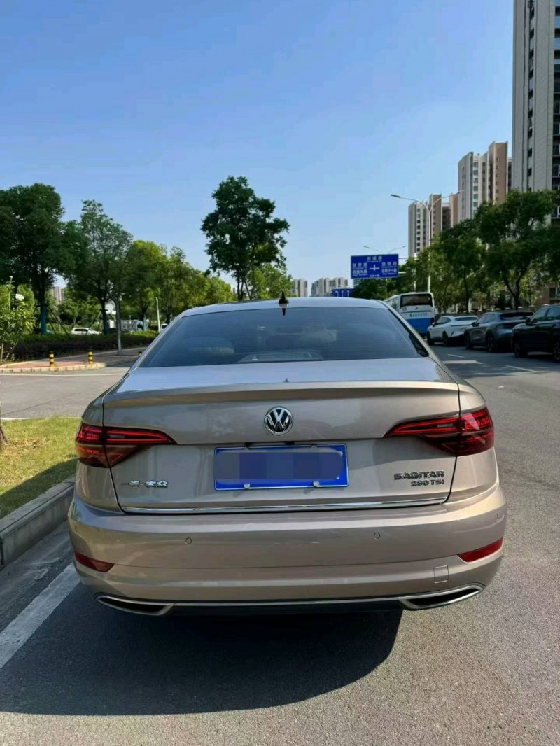 黄石21年大众速腾6