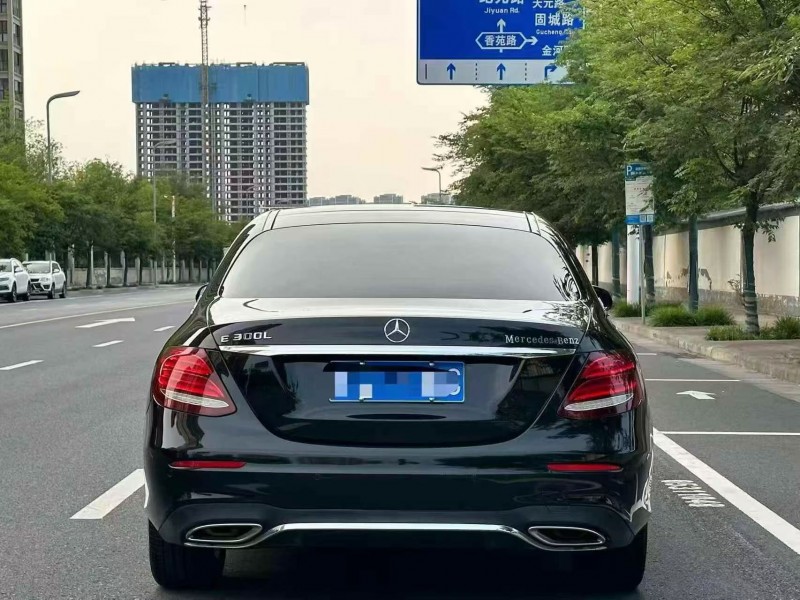 郑州19年奔驰E9