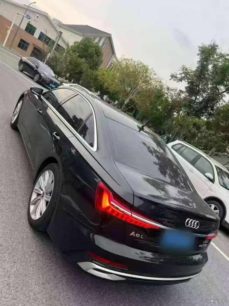 东营23年奥迪A6L8