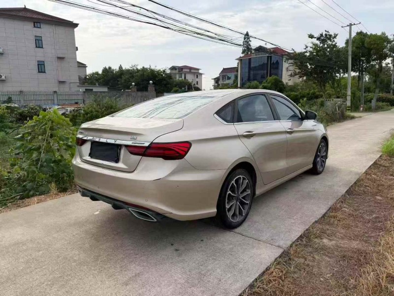 湖州22年吉利缤瑞7