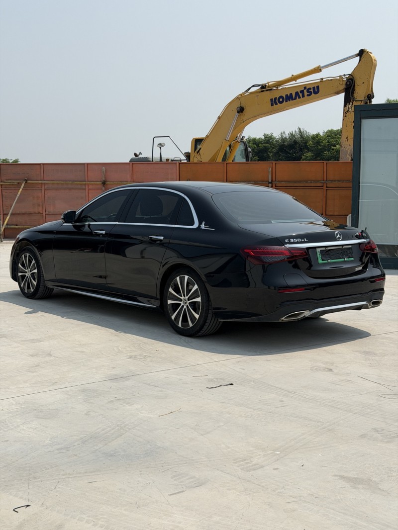 新乡22年奔驰E8