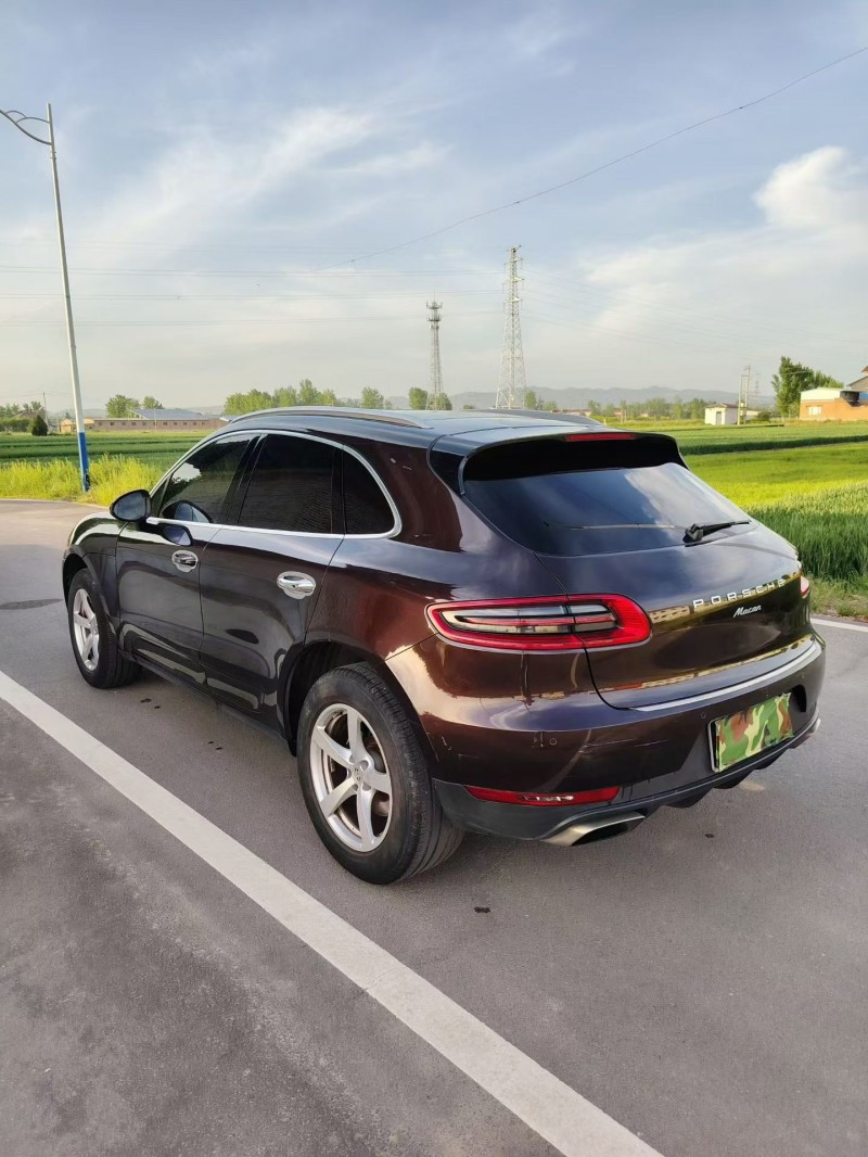 运城16年保时捷Macan8