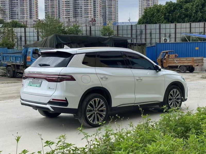 南宁22年比亚迪宋6