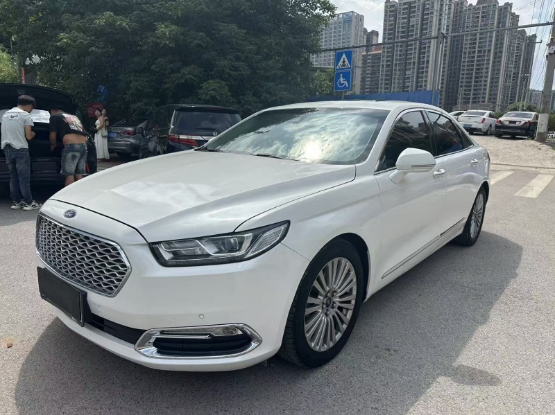南宁17年福特金牛座3