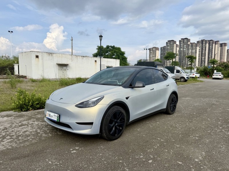 南宁23年特斯拉MODEL Y3
